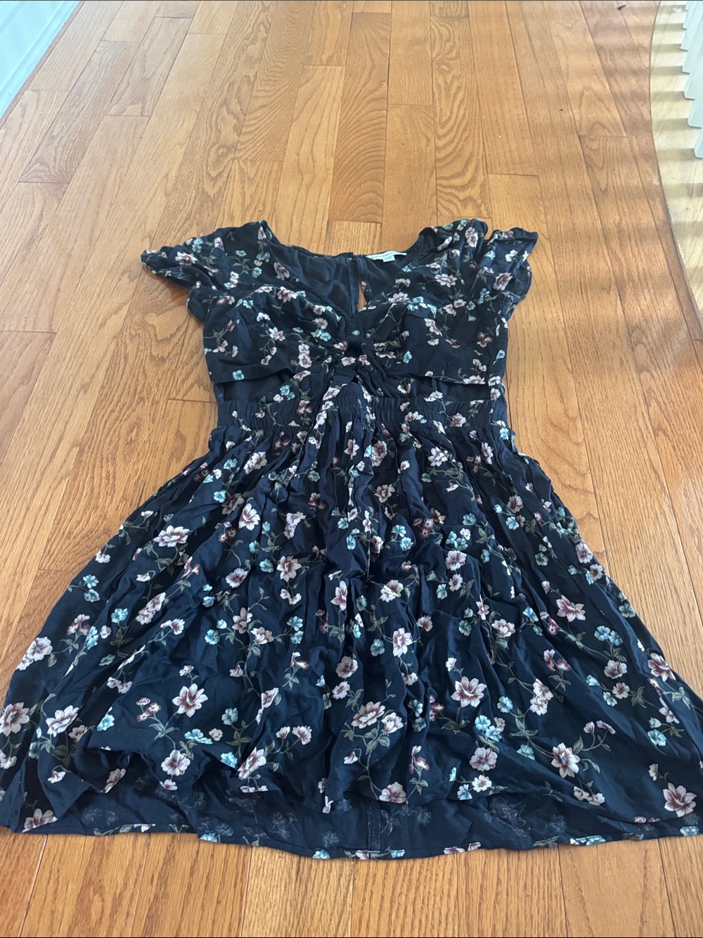 American Eagle Outfitters Black Floral Short-Sleeve Dress